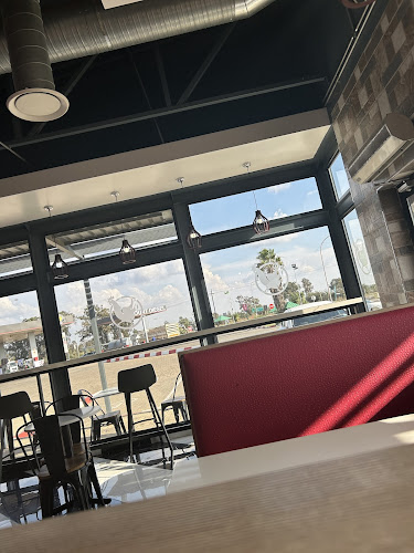 Hot Chickns - Hospitality and gastronomy