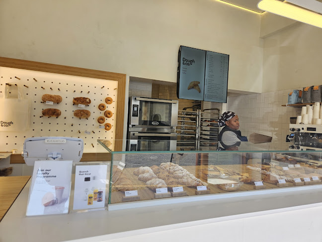 Comentarii opinii despre Dough & Co - Parktown North