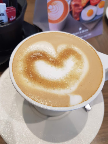 Mugg & Bean - Hospitality and gastronomy