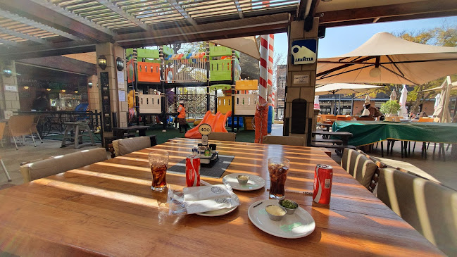 Cnr The Straight &, Witkoppen Rd, Pine Slopes AH, Fourways, 2194