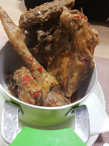 Opinii despre Embizeni African Dish în East London - Hospitality and gastronomy