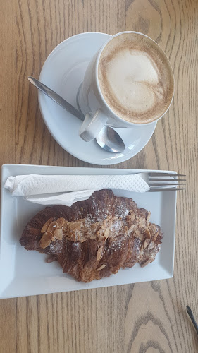 PARIS CAPE TOWN - Cape Town