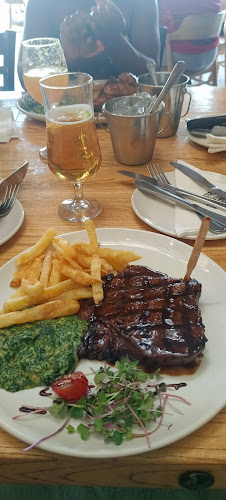 Papachinos Clearwater - Hospitality and gastronomy