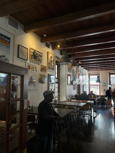 Opinii despre Deus Ex Machina - Kloof Street în Cape Town - Hospitality and gastronomy