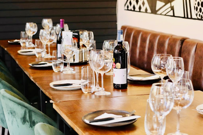 Comentarii opinii despre Kasi LyfeStyle Bar and Eatery