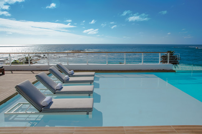 Comentarii opinii despre Baptiste Rooftop Pool, Bar & Lounge