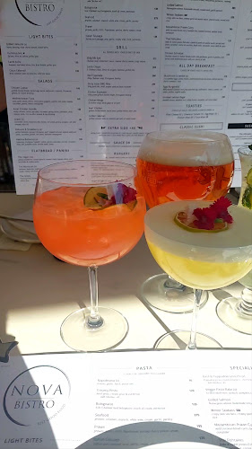 Lloys Ellis Ave, Houghton Estate, Johannesburg, 2198