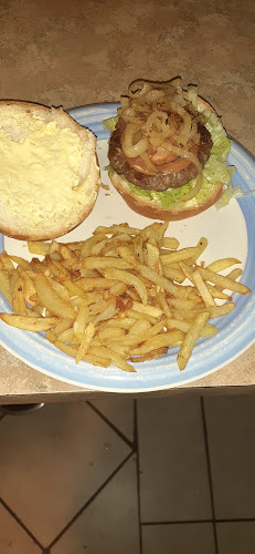 Chippo's Fast Food - Hospitality and gastronomy