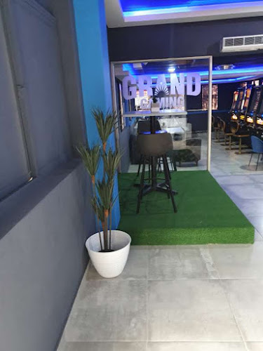 Comentarii opinii despre Bourbon Hub