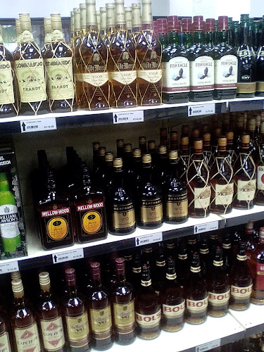 8's pool & sport bar