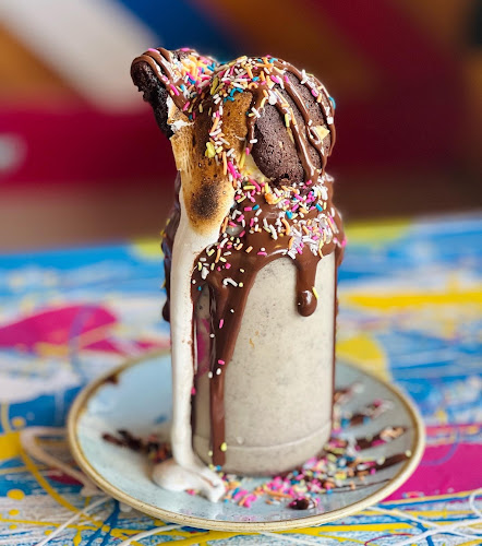 Opinii despre Crumbs & Cream în Cape Town - Hospitality and gastronomy