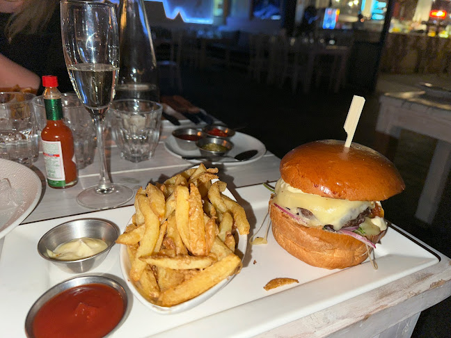 Opinii despre Grand Africa Café & Beach în Cape Town - Hospitality and gastronomy