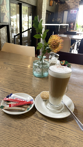 Opinii despre Huckleberry's Restaurant în Pretoria - Hospitality and gastronomy