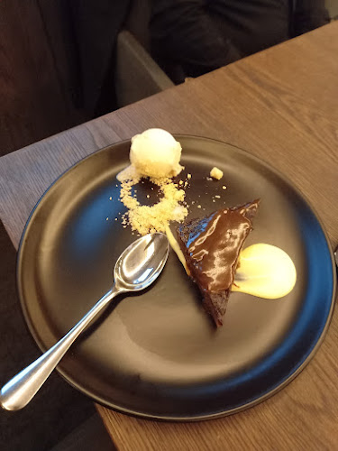 Kream Restaurant Montecasino - Hospitality and gastronomy