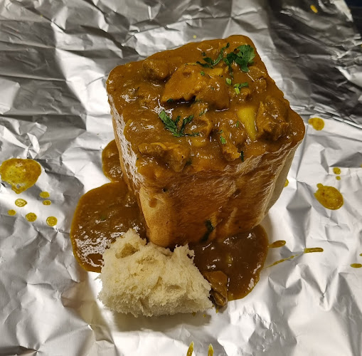 Brother Curry house - Hospitality and gastronomy