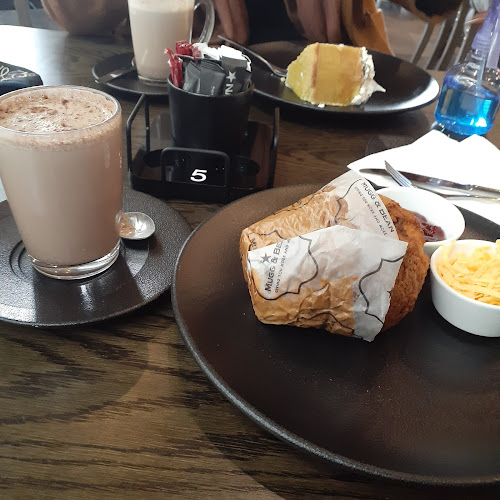 Mugg & Bean - Hospitality and gastronomy