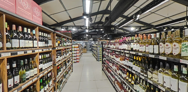 Opinii despre Prestons Liquor Stores Fairbridge Heights în Kariega - Hospitality and gastronomy