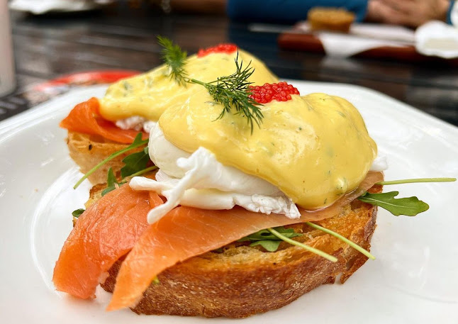 Neighbourhood Cafe & bar