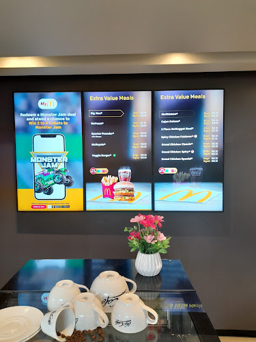 McDonald's Shall Cross Drive-Thru - Hospitality and gastronomy