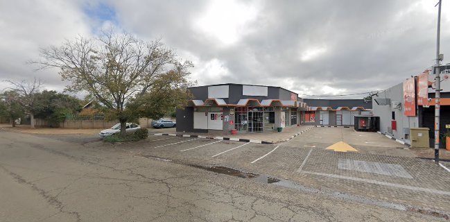 Opinii despre Booze Town Liquor Store General de Wet Centre în Bloemfontein - Hospitality and gastronomy