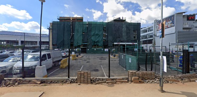 Château Gâteaux Thrupps Centre