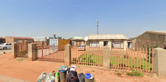 1146, 77 Maa St, Temong, Thembisa, 1613