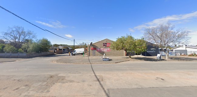 B and P Kafee & Supermark