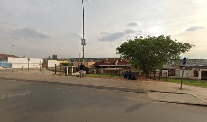 Khumo's pub and grill