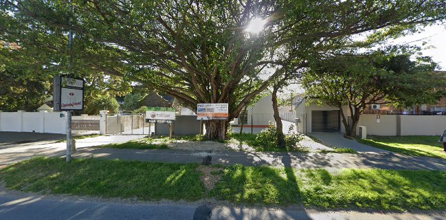 Bohemia Art Gallery & Wine Bar