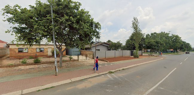 Haus Of Eats @ & Auto Spa