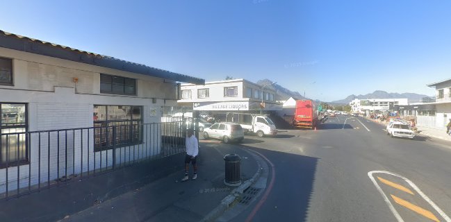 Comentarii opinii despre Village Liquors