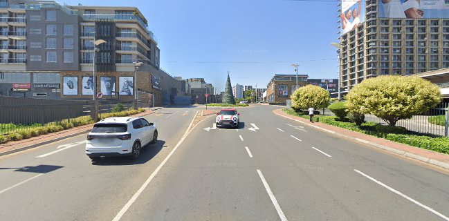 Oyo Restaurant & Cocktail Bar