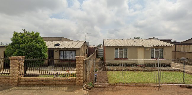 Maputo tarven and food