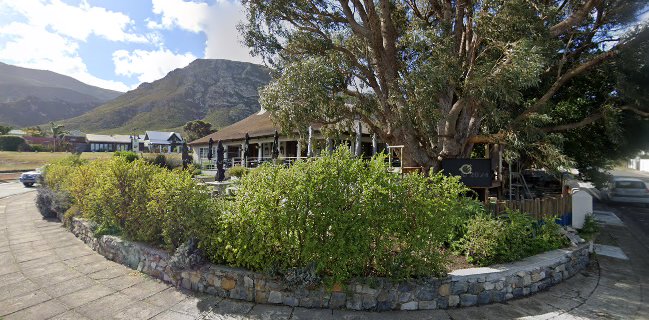 Lizette's Kitchen Bar & Restaurant