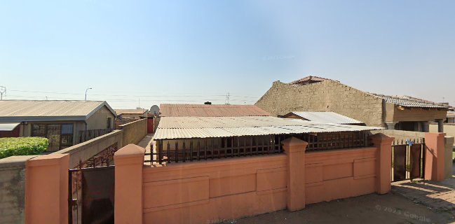 Bs Kitchen "Lets Eat"