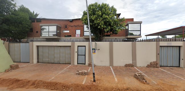 Loafing Around Creative Bakery